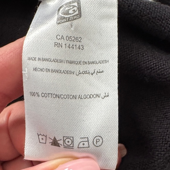 Point Zero Black and Gray V-Neck Sweater - Picture 6 of 7